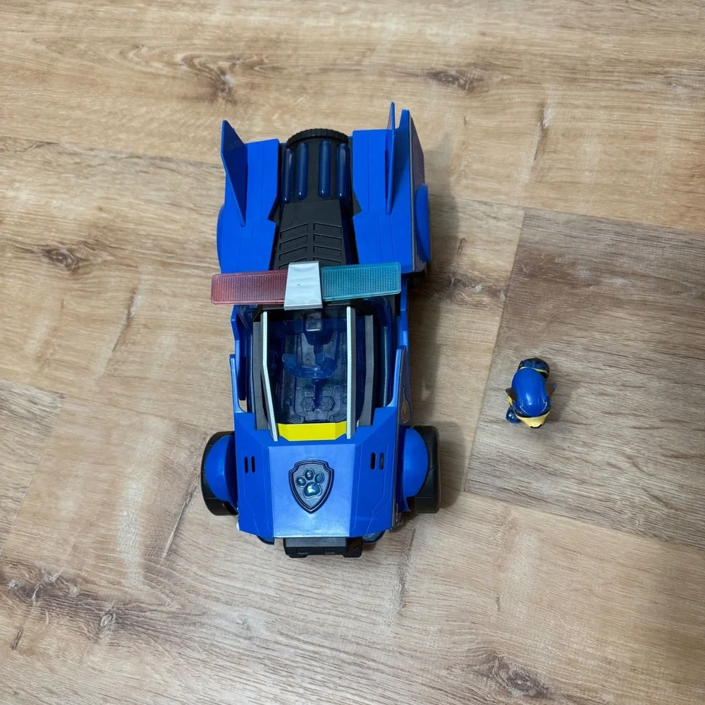 Paw Patrol Mighty Pups Charged Up Chase Transforming Deluxe Vehicle Lights Sound